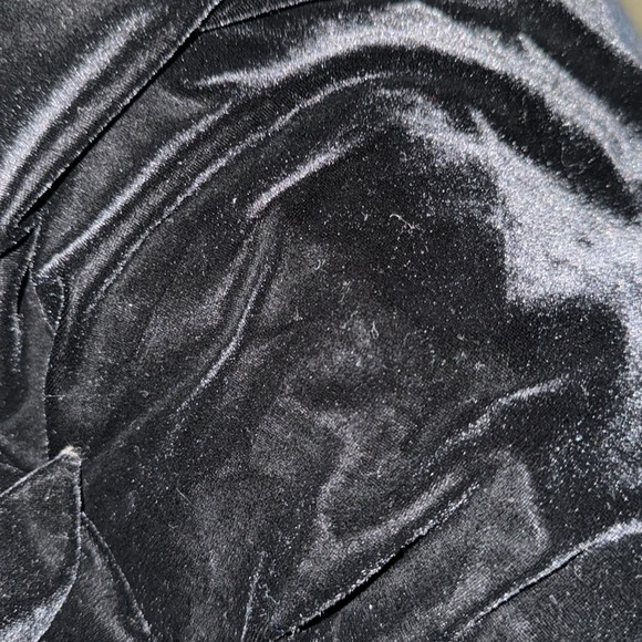 Talbots Sz 10 black velvet mock wrap around V cleavage mid length dress - Picture 8 of 8